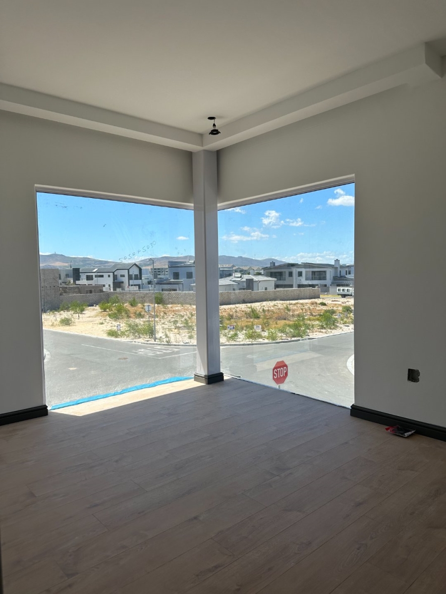 3 Bedroom Property for Sale in Sandown Western Cape